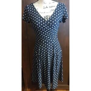 Kaileigh Faux Wrap V Neck short sleeve Womens Small Dress Blue fit & flare soft
